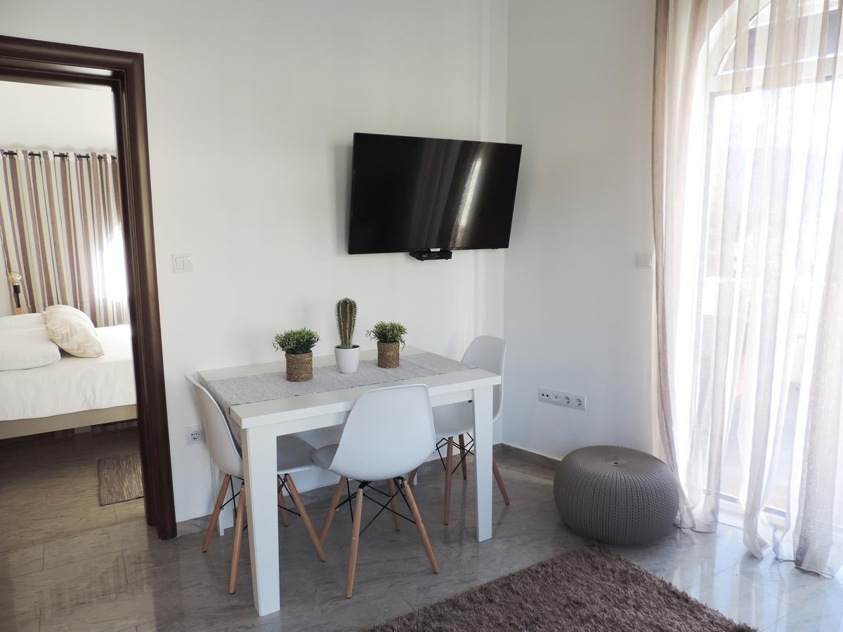 Tropicoco Apartments Tivat Exterior photo