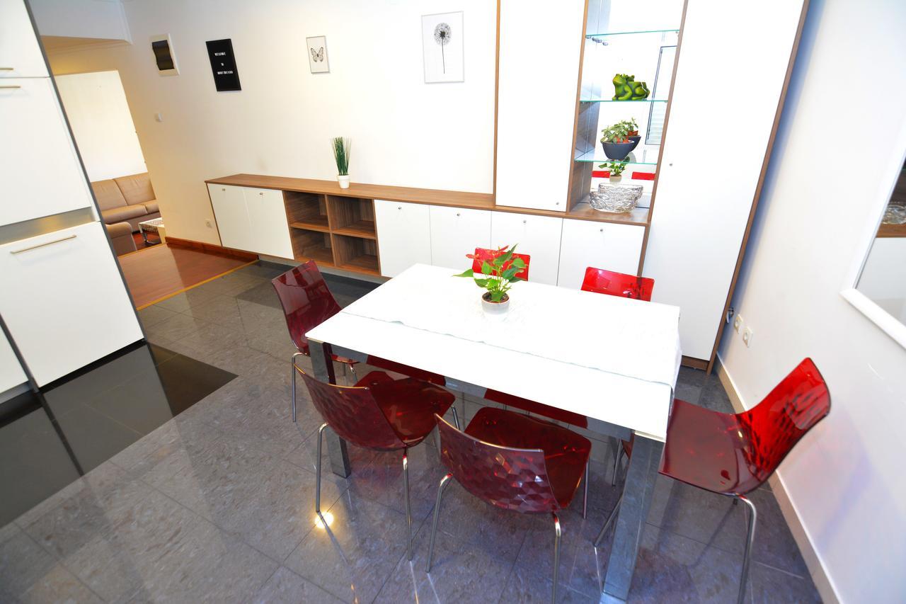 Tropicoco Apartments Tivat Exterior photo