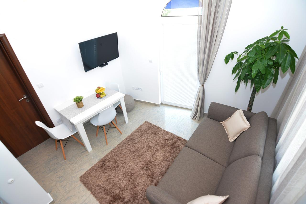 Tropicoco Apartments Tivat Exterior photo